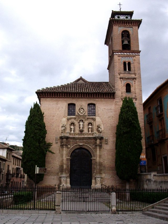 P5240003 Iglesia de San Gil y Santa Ana - Plaza de Santa Ana - Granada